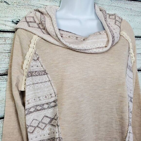 Jolt M Beige Aztec Print Hooded Pullover Long Sleeve Knit Top Boho Lace Detail - Picture 2 of 7